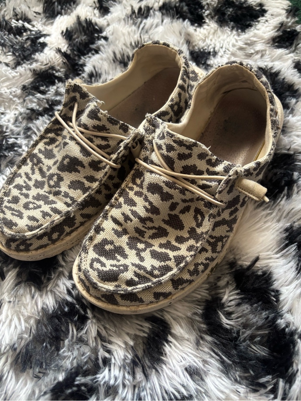 hey dudes woven cheetah grey